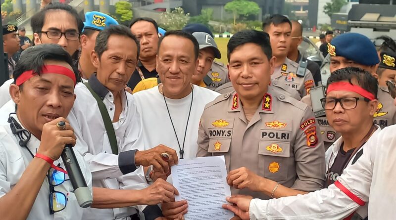 13 Hari Pascapengeroyokan Jurnalis di Palembang, Koalisi Pers Sumsel Desak Penanganan Kasus 13 Hari Pascapengeroyokan Jurnalis di Palembang, Koalisi Pers Sumsel Desak Penanganan Kasus