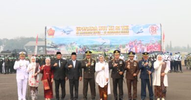 Hadiri Parade HUT ke-81 TNI, Kapolda Sumsel Tekankan Soliditas TNI-Polri Hadiri Parade HUT ke-81 TNI, Kapolda Sumsel Tekankan Soliditas TNI-Polri